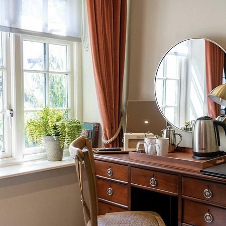 High Corner Inn Godshill  Extérieur photo