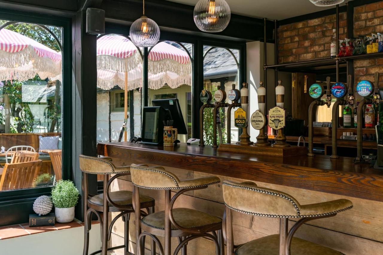 High Corner Inn Godshill  Extérieur photo