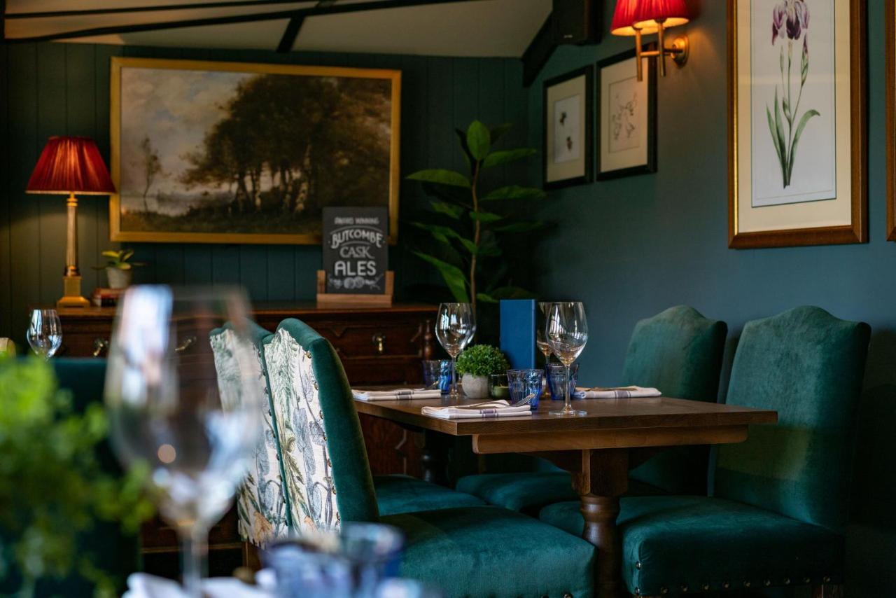 High Corner Inn Godshill  Extérieur photo
