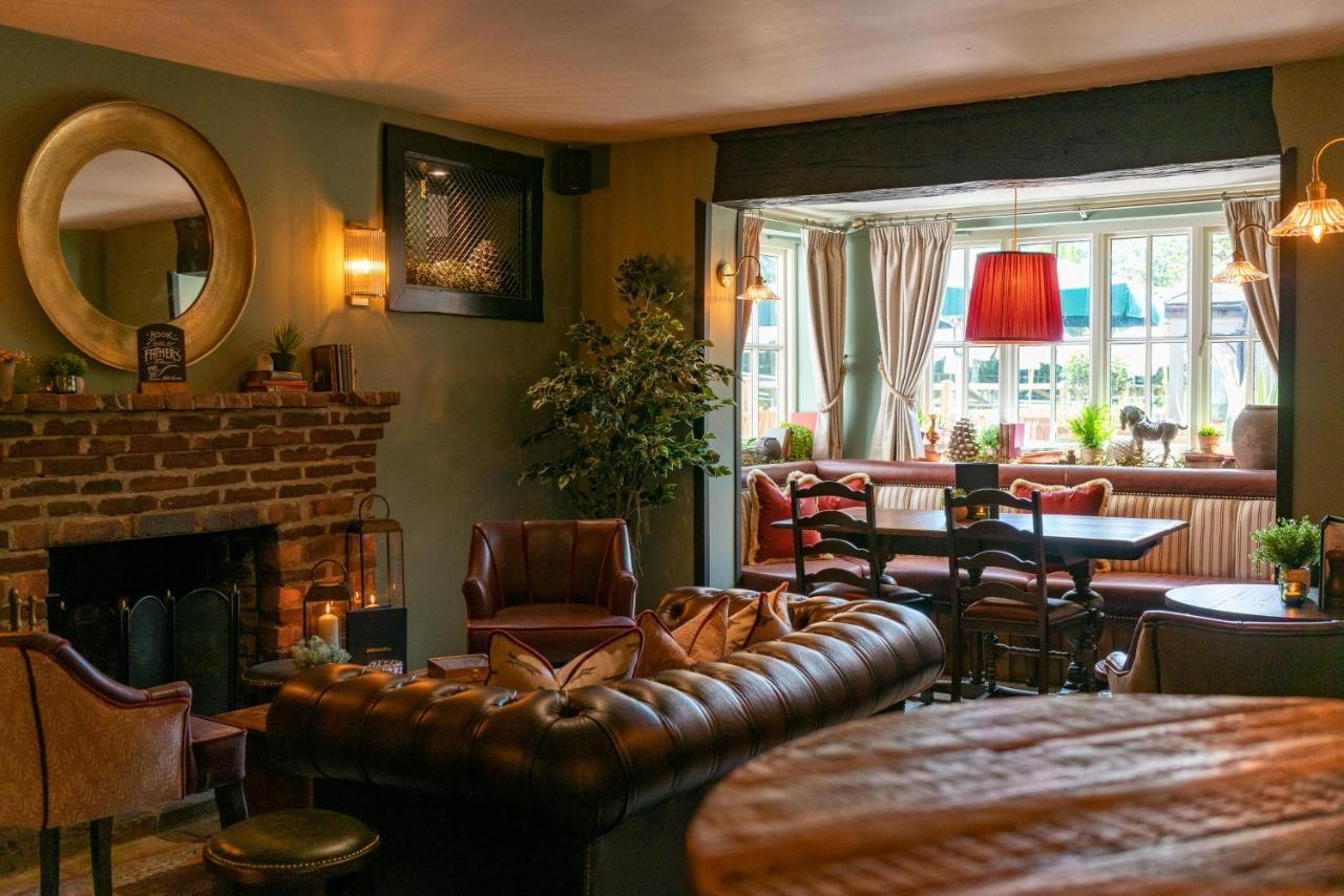 High Corner Inn Godshill  Extérieur photo
